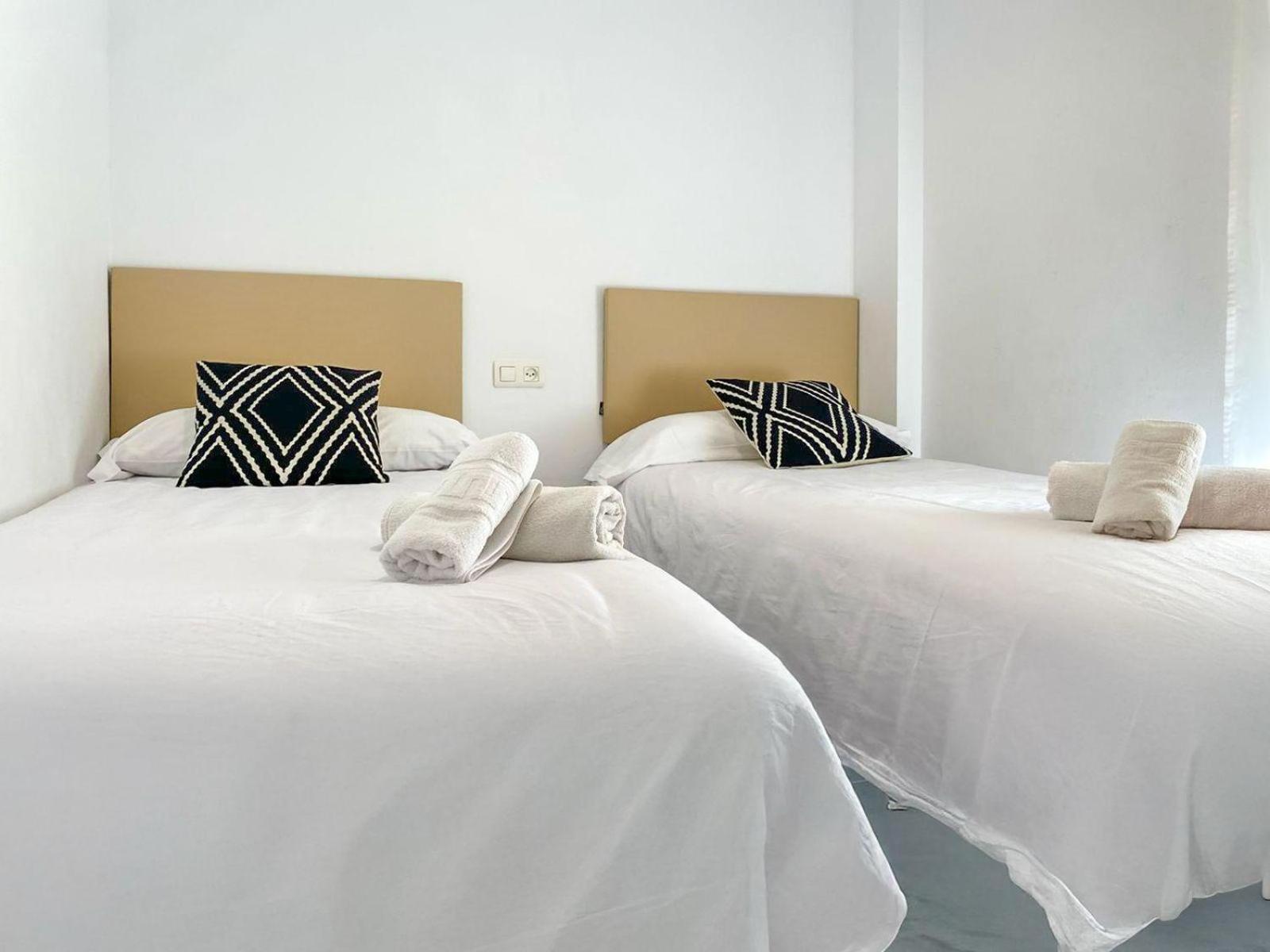 Apartamentos Carmen マロ エクステリア 写真